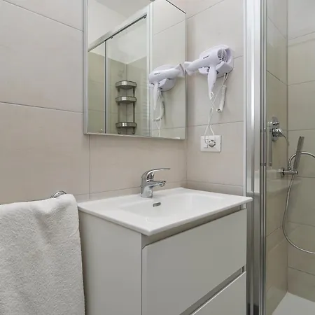 Actus Palace By Ghor 4*